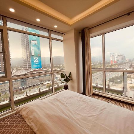 High Rise Presidential Suite In Elysium Opp Centaurus Islamabad Extérieur photo