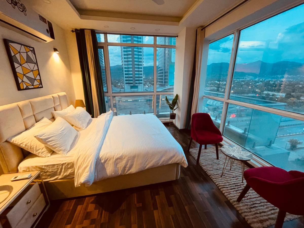High Rise Presidential Suite In Elysium Opp Centaurus Islamabad Extérieur photo