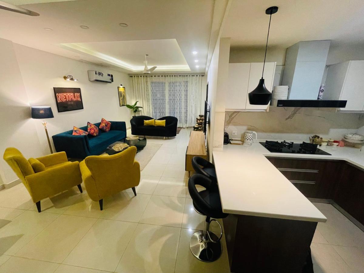 High Rise Presidential Suite In Elysium Opp Centaurus Islamabad Extérieur photo